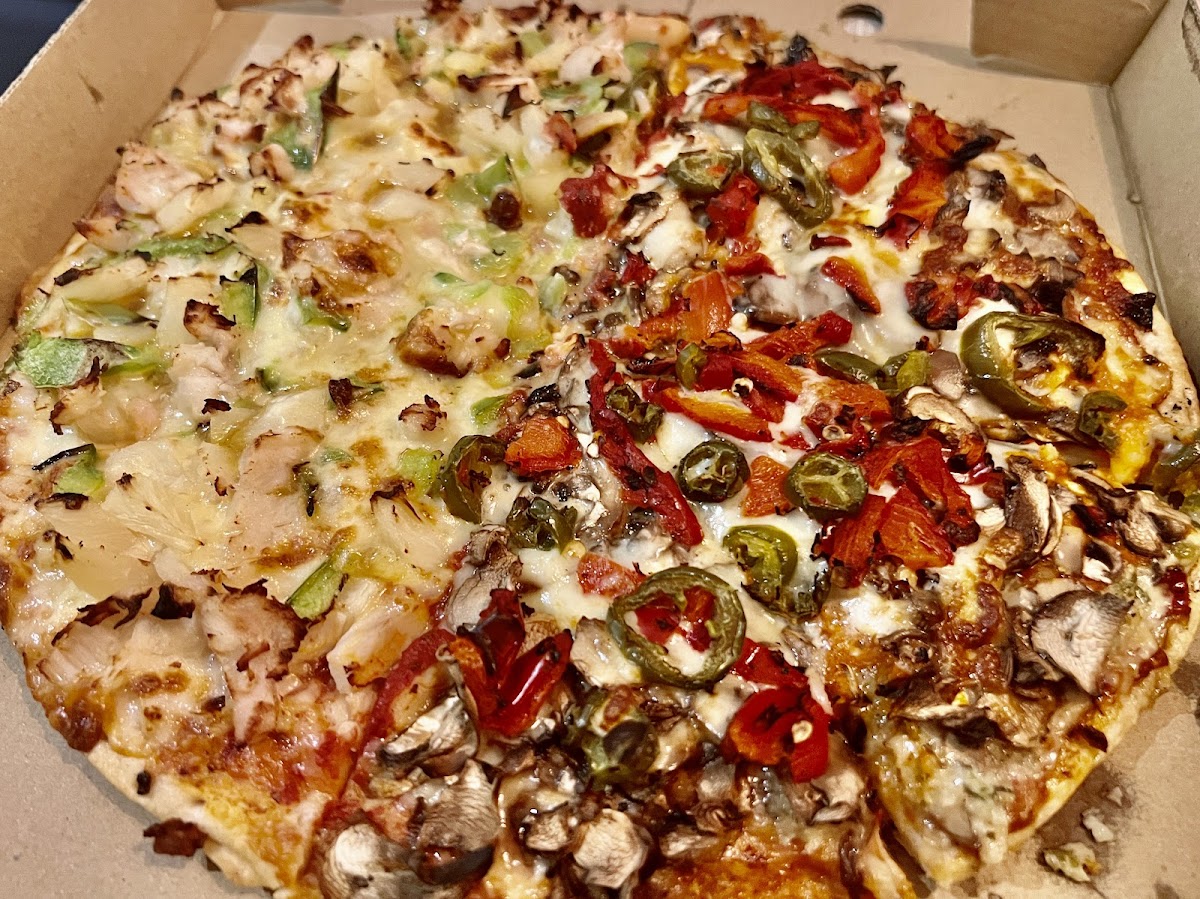 Maries Pizza Mermaid Beach Photo 4